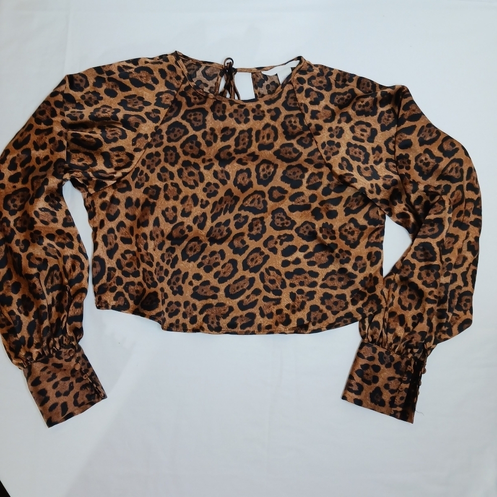 H&M Dark Leopard Print Long Sleeve Tie-Back Crop Top Women’s XS - Picture 7 of 10